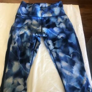 Lululemon capris